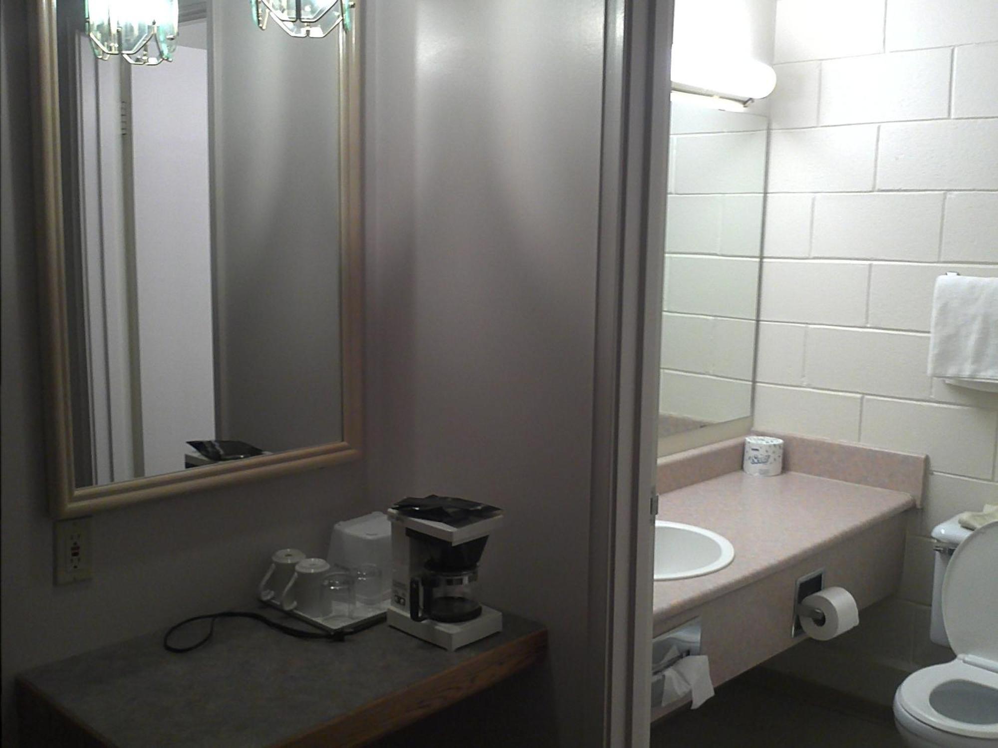 Empire Inn Brandon Esterno foto