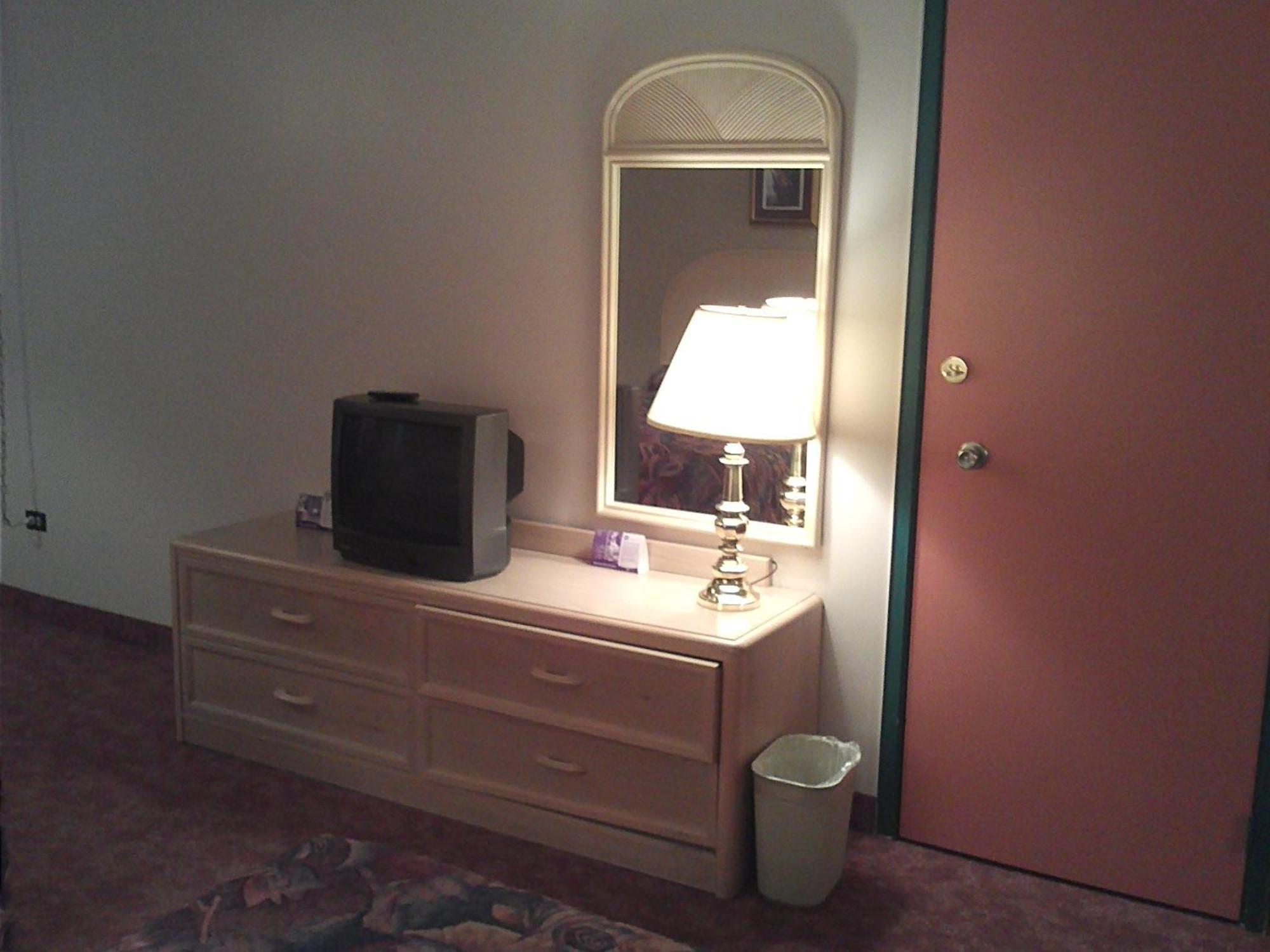 Empire Inn Brandon Esterno foto