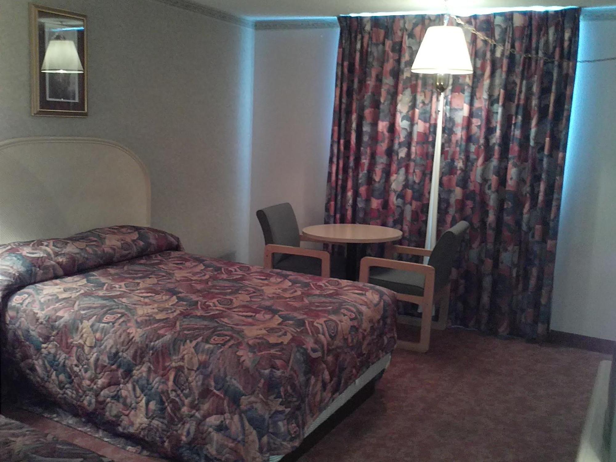 Empire Inn Brandon Esterno foto